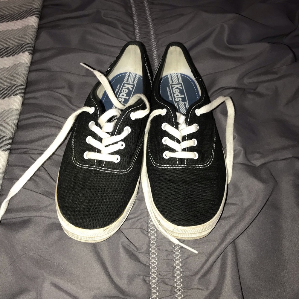 Womens Black Keds
